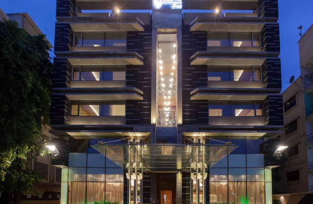 Hotel Cosmopolitan Ahmedabad