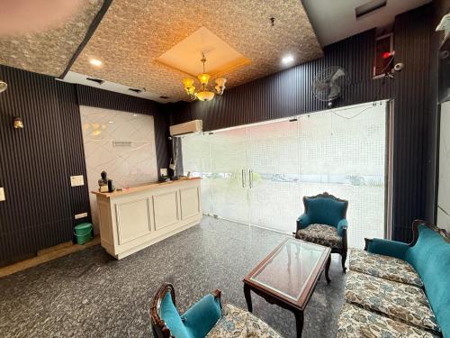 Hotel HD Residency A Unit By Hotel Harbans