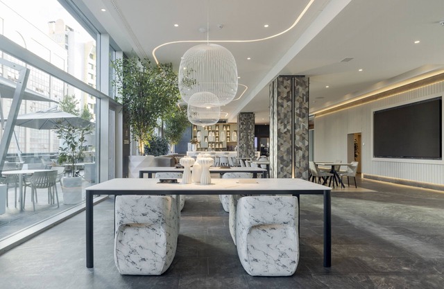 Hotel ILUNION Atrium