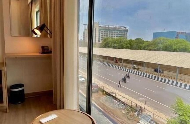 Hotel Limon Near Sector 29, Gurgaon