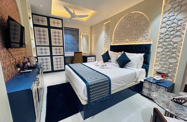 HOTEL MEENA AURUM INN