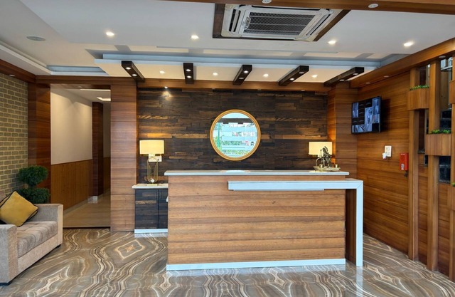 Hotel MJ Ghai Residency