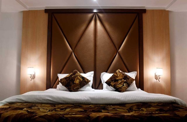 Hotel Monarch Center Point near Dahanu Beach, Bordi