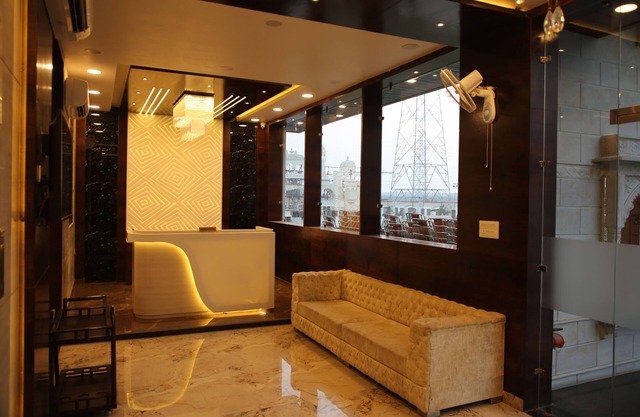 Hotel Neva Ji Palace