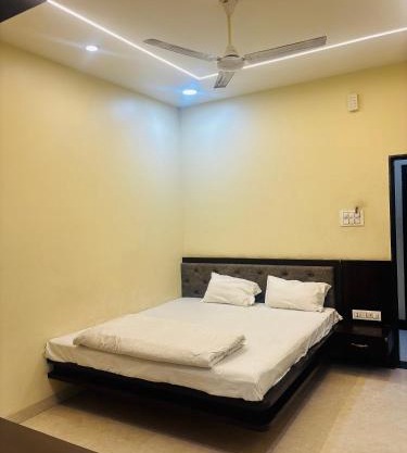 Hotel new highway treat