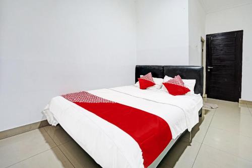 Hotel O Kambang Iwak Area Near Kambang Iwak Park Formerly Kerangga