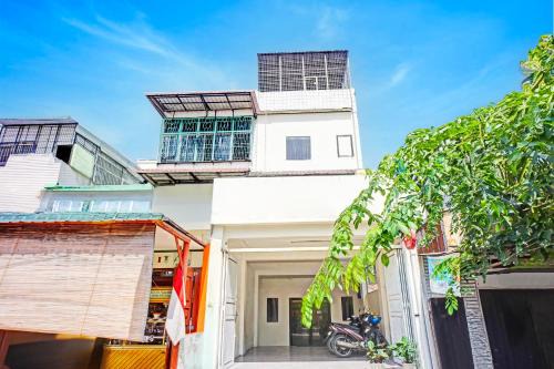 Hotel O Mandala Near Universitas Negeri Medan (UNIMED)