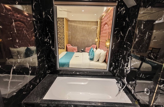 Hotel Ocean Residency Thane West