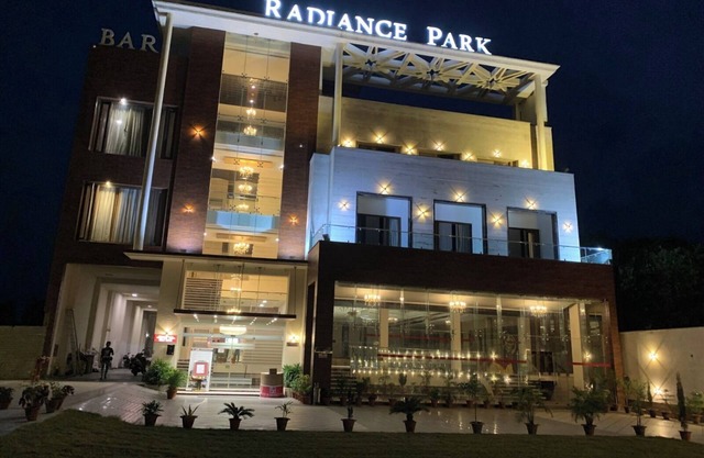 HOTEL RADIANCE PARK RAMPUR