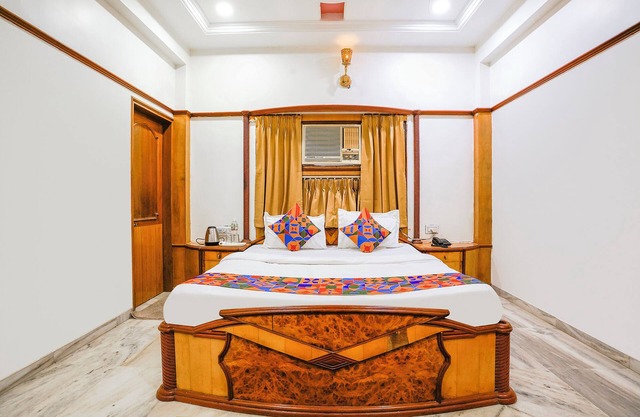 HOTEL REST AND PEACE