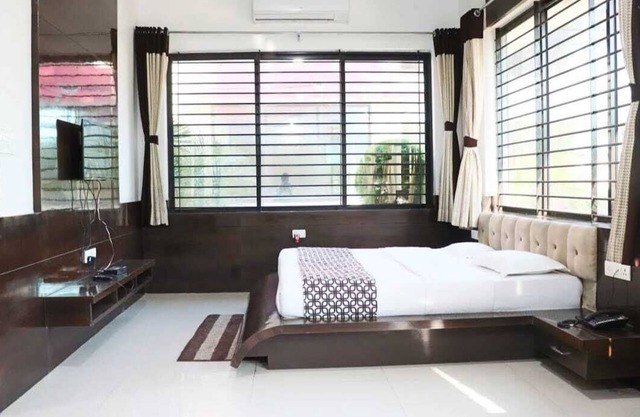 Hotel Shivani Resort