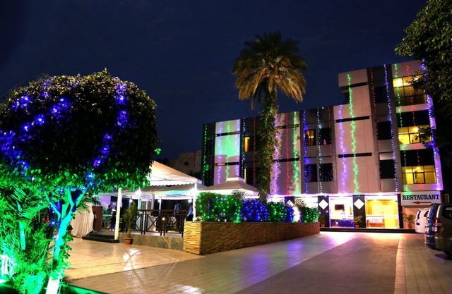 Hotel Shri Khedapati International