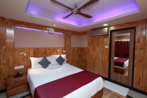 Hotel Sky Palace Kannur