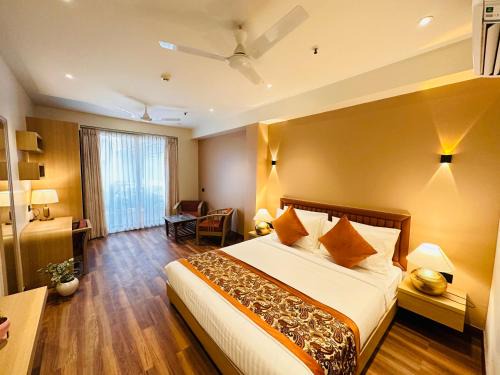 Hotel South Ex Residency - South Ex near AIIMS Delhi - Couple Friendly