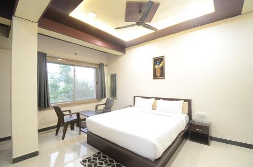 Hotel Sundar Vilas - 100 Meters from Shrinathji Temple