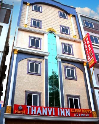 HOTEL THANVi INN