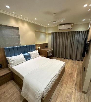 Hotel the haveliya-1 mint from new delhi railway station & connaught place