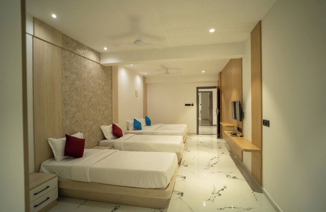 HOTEL THE MANSION-Deralakatte mangalore