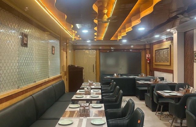 Hotel Vibha Raj Grand