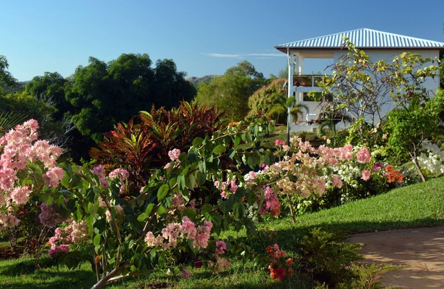 Hotel with comfortable rooms and terrace with beautiful sea view