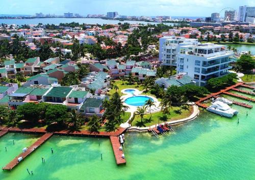 Hotel Zone Beach Villa