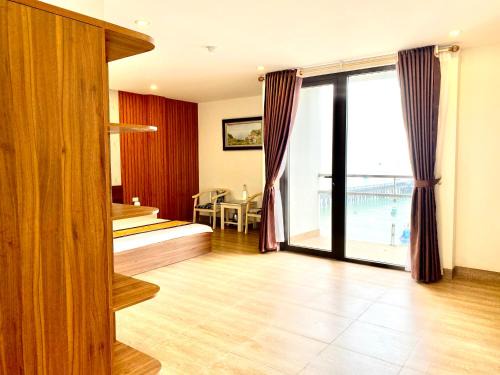 Hottel HÙNG PHƯƠNG cô tô