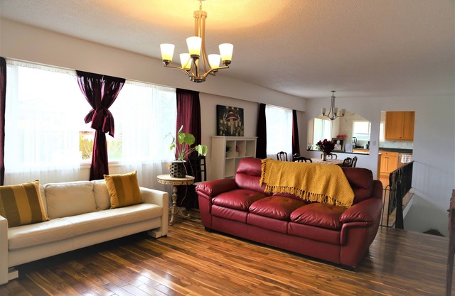 House and Garden near the Ocean and a Castle