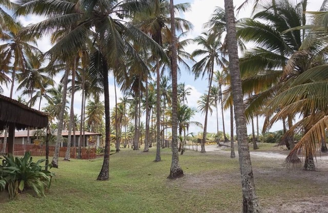 house by the sea with excellent structure for family leisure