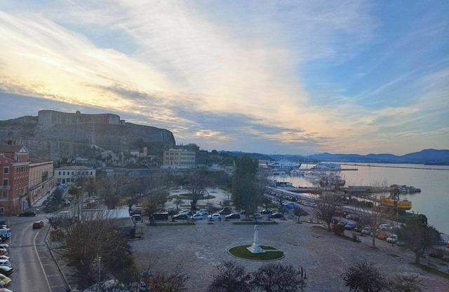 House "Contessa di Corfu i" with sea view & Wi-Fi