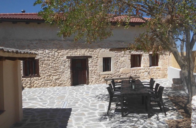 House El Barriejo 1h from Madrid near Riaza-Sepúlveda-La Pinilla-Hoces Duratón