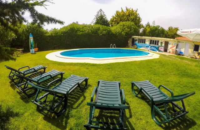 House for 24 people next to the Beach, Carcavelos