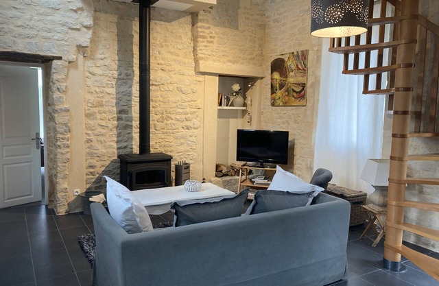House in the peace in the campaign(countryside) close to Bayeux ans the landing beachesHouse with gardenHouse with garden