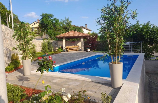 House Lemily (94701-K1) - Šapjane