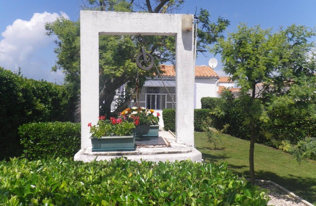 House located 10 minutes from the sea and quiet