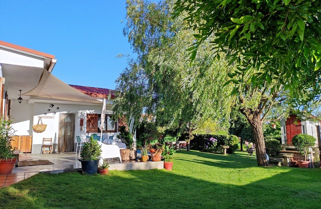 HOUSE NEXT TO THE BEACH