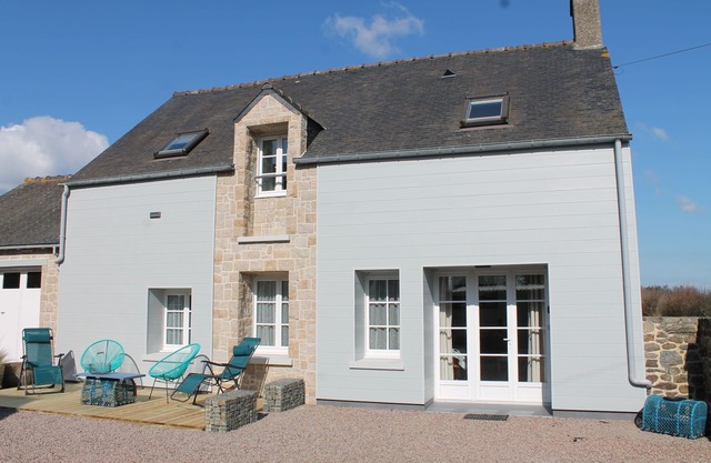 House on the outskirts of Saint Malo and on the banks of the Rance, 2 bedrooms, 2 bathrooms