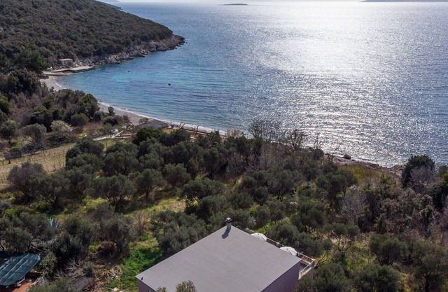 House OCEANNE by the sea with sea view and garden