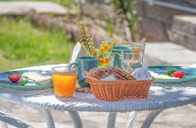 House of Hive with Himalaya View 5BR by Homeyhuts