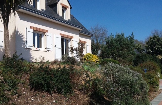 House with pool near Rochefort en Terre and Gacilly