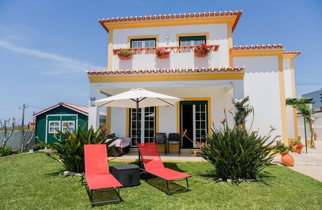 House with garden, barbecue and sea view, São Lourenço beach
