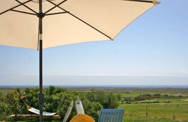 House with garden, with fantastic ocean views