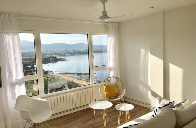 House with sea views in Pedreña (Cantabria) .Golf and Beach