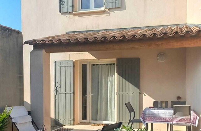 House with terrace & garden