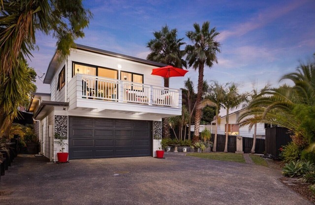 House with view and great location on North Shore