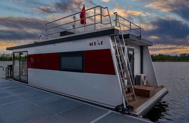 Houseboat for 2 guests with 35m² in Zehdenick (248131)