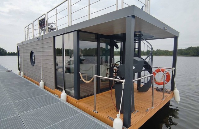 Houseboat myFERIENBOOT Barcelona - Houseboat myFERIENBOOT Krimnicksee