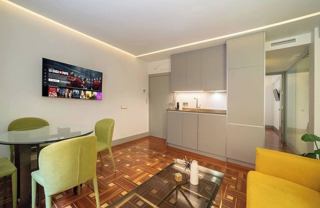 Housing Goya I by Sharing Co