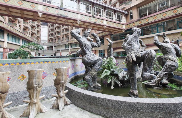 Hoya Hot Springs Hotel