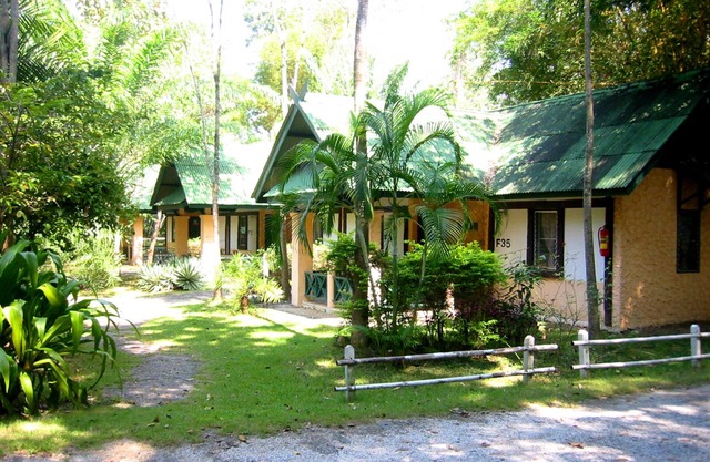 Huaykhakhaeng Country Home Resort