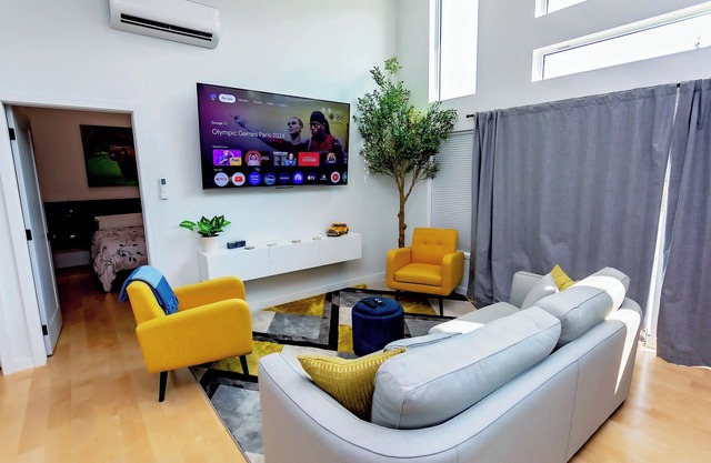 Huckleberry Guest Suiten2 Bedroom executive suite in the heart of Kitimat BC